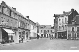 HIRSON - Place E. Villemant - Très Bon état - Hirson