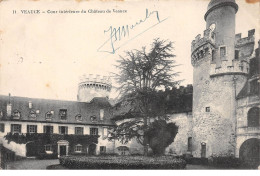 VEAUCE - Cour Intérieure Du Château De Veauce - Très Bon état - Andere & Zonder Classificatie