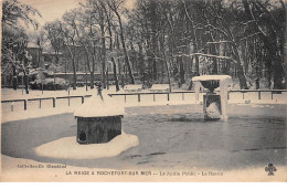 La Neige à ROCHEFORT SUR MER - Le Jardin Public - Le Bassin - Très Bon état - Rochefort