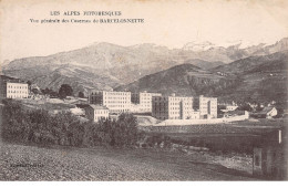 Vue Générale Des Casernes De BARCELONNETTE - Très Bon état - Barcelonnetta