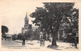 LA BERNERIE - Place Du Marché - Très Bon état - La Bernerie-en-Retz