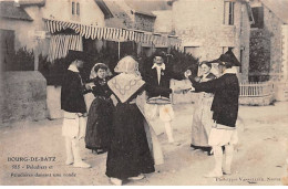 BOURG DE BATZ - Paludiers Et Paludières Dansant Une Ronde - Très Bon état - Batz-sur-Mer (Bourg De B.)