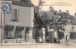 BEAUGENCY - Hôtel Saint Etienne Et Vieille Maison De Bois - Très Bon état - Beaugency