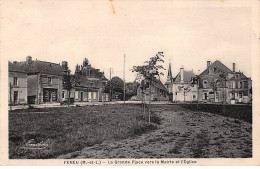 FENEU - La Grande Place Vers La Mairie Et L'Eglise - Très Bon état - Autres & Non Classés