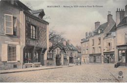 BEAUGENCY - Maison Du XIIIe Siècle Et Place Saint Etienne - Très Bon état - Beaugency