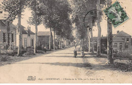 COURTENAY - L'Entrée De La Ville, Par La Route De Sens - état - Courtenay