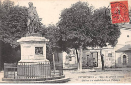 PITHIVIERS - Place Du Grand Cloître - Statue Du Mathématitien Poisson - Très Bon état - Pithiviers