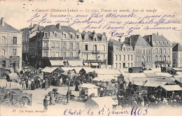 CHOLET - La Place Travot Un Samedi, Jour De Marché - Très Bon état - Cholet