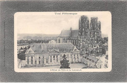 TOUL Pittoresque - L'Hôtel De Ville Et La Cathédrale - Très Bon état - Toul