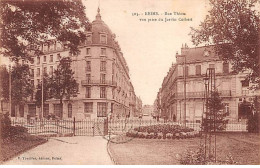 REIMS - Rue Thiers, Vue Prise Du Jardin Colbert - Très Bon état - Reims