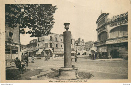 CPA Vierzon-Place Du Petit Mail-Timbre     L2045 - Vierzon