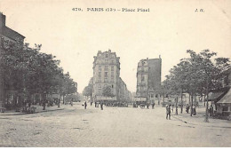 PARIS - Place Pinel - Très Bon état - Paris (13)