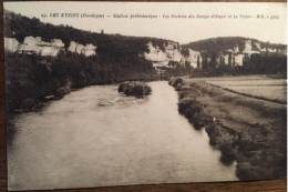 Cpa 24, Dordogne, Les Eyzies, Station Préhistorique Les Rochers Des Gorges D'Enfer, éd Bloc Frères, Non écrite - Les Eyzies