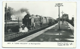 Postcard Railway Pamlin Prints  Collectors Card  Lord Nelson Steam Engine Basingstoke Station - Stations With Trains