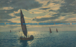 R033979 Old Postcard. Sailing Boats - Welt