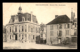 51 - FERE-CHAMPENOISE - HOTEL DE VILLE - GENDARMERIE - Fère-Champenoise