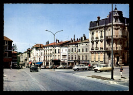 55 - COMMERCY - PLACE DE L'HOTEL DE VILLE - AUTOMOBILES - Commercy