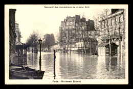 75 - PARIS -  INONDATIONS DE 1910 - BOULEVARD DIDEROT - FAC SIMILE D'AUTOGRAPHE DE VICTOR HUGO AU VERSO - Alluvioni Del 1910