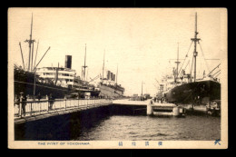 BATEAUX - PAQUEBOT "FRIESLAND" A QUAI AU PORT DE YOKOHAMA (JAPON) - Steamers