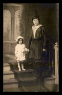 CARTE PHOTO - FEMME ET ENFANT - Photographie