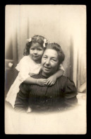 CARTE PHOTO - FEMME ET ENFANT - Photographs