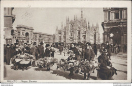 Az58 Cartolina  Milano Citta' Piazza Duomo 1930 - Milano (Mailand)