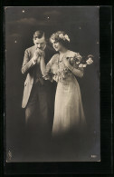 Foto-AK PFB Nr. 589: Junges Paar Mit Blumen  - Fotografia