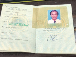 VIET NAM -OLD-ID PASSPORT-name-VIEN VAN THO-2001-1pcs Book - Collections