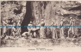 R034582 Les Pyrenees. Lourdes. XIV Station Du Calvaire - Wereld