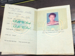 VIET NAM -OLD-ID PASSPORT-name-HO QUAY PHAN-2001-1pcs Book - Collezioni