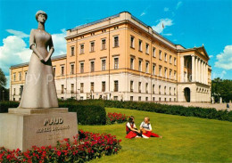 73251352 Oslo Norwegen Schloss Maud Statue Oslo Norwegen - Norvège