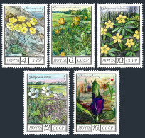 Russia 4394-4398, MNH. Michel 4428-4432. Regional Flowers, 1975. - Unused Stamps