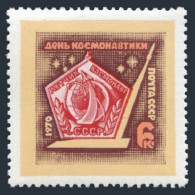 Russia 3720 Two Stamps, MNH. Michel 3748. Cosmonauts' Day, 1970. - Unused Stamps