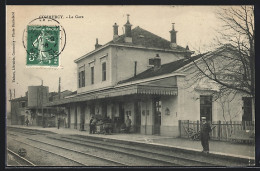 CPA Commercy, La Gare, Vue Intérieure Des La Gare  - Commercy