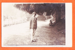 08379 / Carte-Photo LUCHON (31) Homme Au Canotier Allée Jardin Public Photographe Guillaume CAMPISTROUS Rue SYLVIE - Luchon