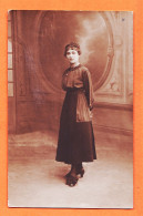 08295 / Carte-Photo TOULOUSE (1) Photographe PROVOST 15 Rue LAFAYETTE 28-06-1907 Jeune Femme Photographie Studio - Toulouse