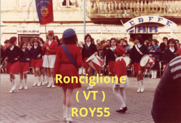 Lazio Viterbo Ronciglione Folklore Majorette In Piazza(fotografia) - Danze