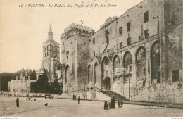 CPA Avignon-Le Palais Des Papes      L1614 - Avignon (Palais & Pont)