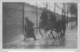 CPA Paris-Inondation 1910-Le Quai De Passy-489      L2441 - Paris Flood, 1910