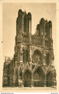 CPA Reims-La Cathédrale-605-Timbre      L1653 - Reims
