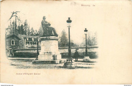 CPA Bourg-Statue D'Edgard Quinet     L1656 - Autres & Non Classés