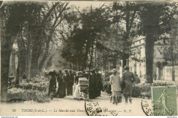 CPA Tours-Le Marché Aux Fleurs-Timbre-animée   L1195 - Tours