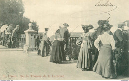 Delcampe - CPA St Cloud-Sur La Terrasse De La Lanterne-Timbre     L2328 - Saint Cloud