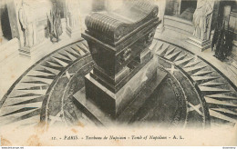 CPA Paris-Tombeau De Napoléon   L1330 - Autres Monuments, édifices