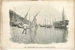 CPA Le Tréport-Le Port à Marée Basse     L2201 - Le Treport