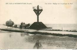 CPA Ile De Noirmoutier-Une Balise-Refuge Sur Le Passage Du Gois     L1543 - Ile De Noirmoutier