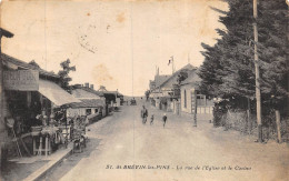 P-24-Mi-Is-903 : SAINT-BREVIN-LES-PINS.  RUE DE L'EGLISE. COMMERCE DE SOUVENIRS. VENTE DE CARTES-POSTALES - Saint-Brevin-les-Pins