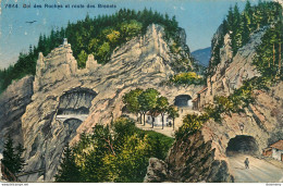 CPA Col Des Roches Et Route Des Brenets-Timbre        L2164 - Les Brenets