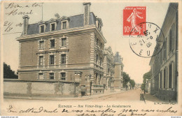 CPA Evreux-Rue Victor Hugo-La Gendarmerie-Timbre      L1068 - Evreux