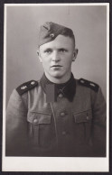 (Portrait Eines Jungen Mannes In Uniform Mit SS-Abzeichen) - SS-Standarte / Soldat Soldier / Orden / Wehrmacht - Autres & Non Classés